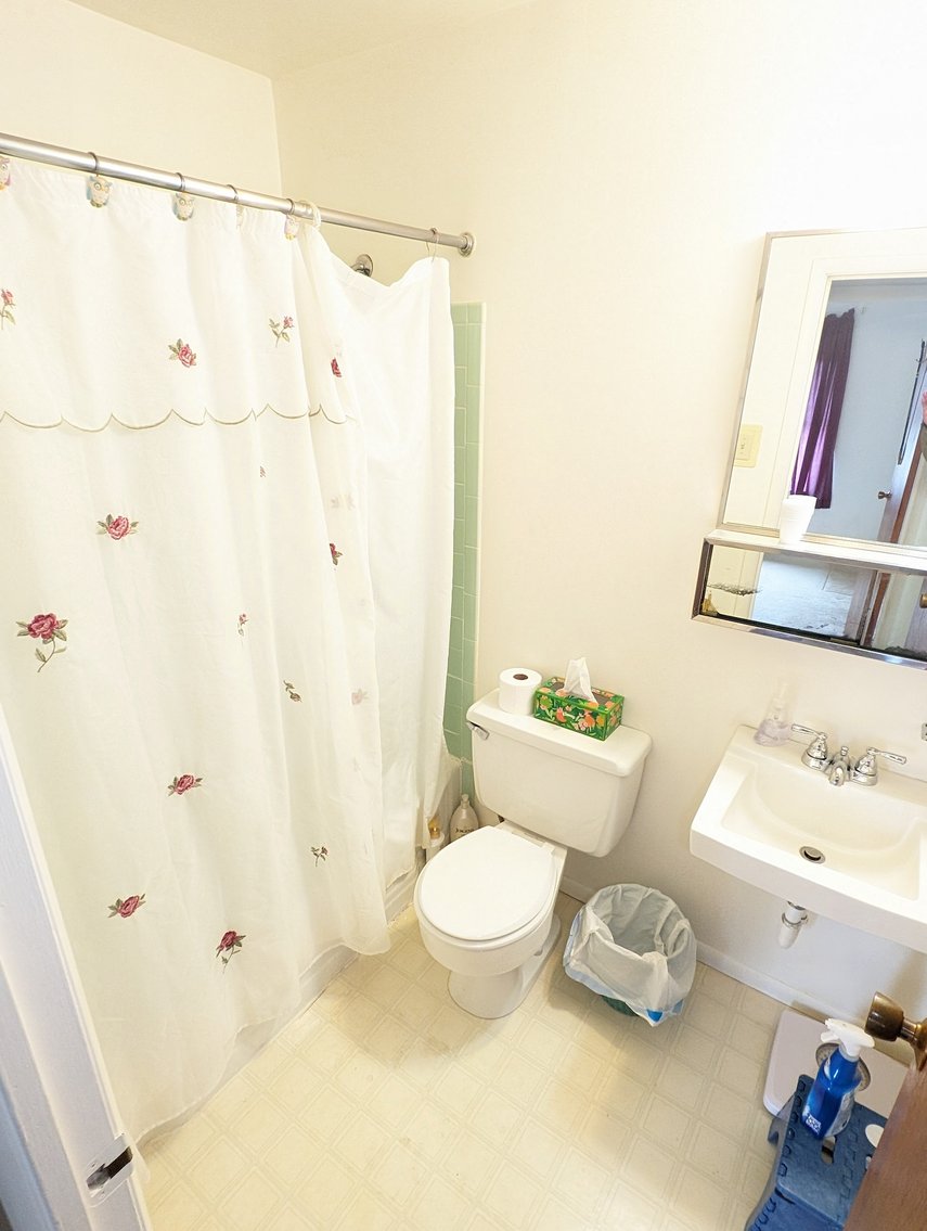 Image for 3 BR/1 BA Home in the Prospect Hills Neighborhood in the Town of Leesburg, VA--SELLING to the HIGHEST BIDDER!!