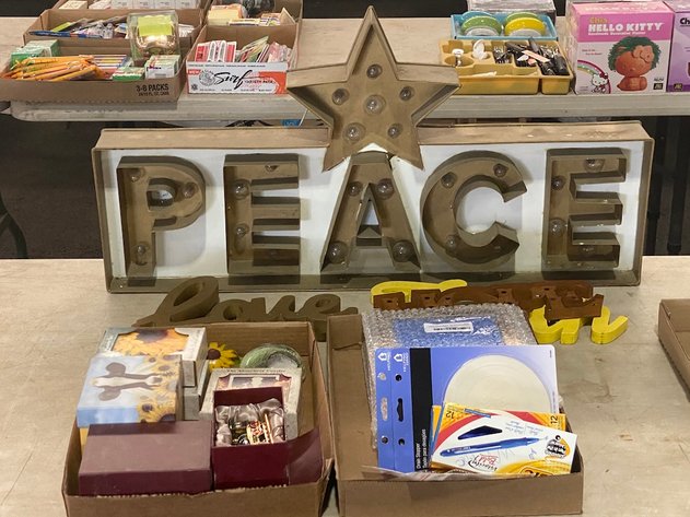 Image for New Costume Jewelry,  New Office Supplies, Lawn Ornaments, Yard Art, New Household and Decor - Virtual Auction