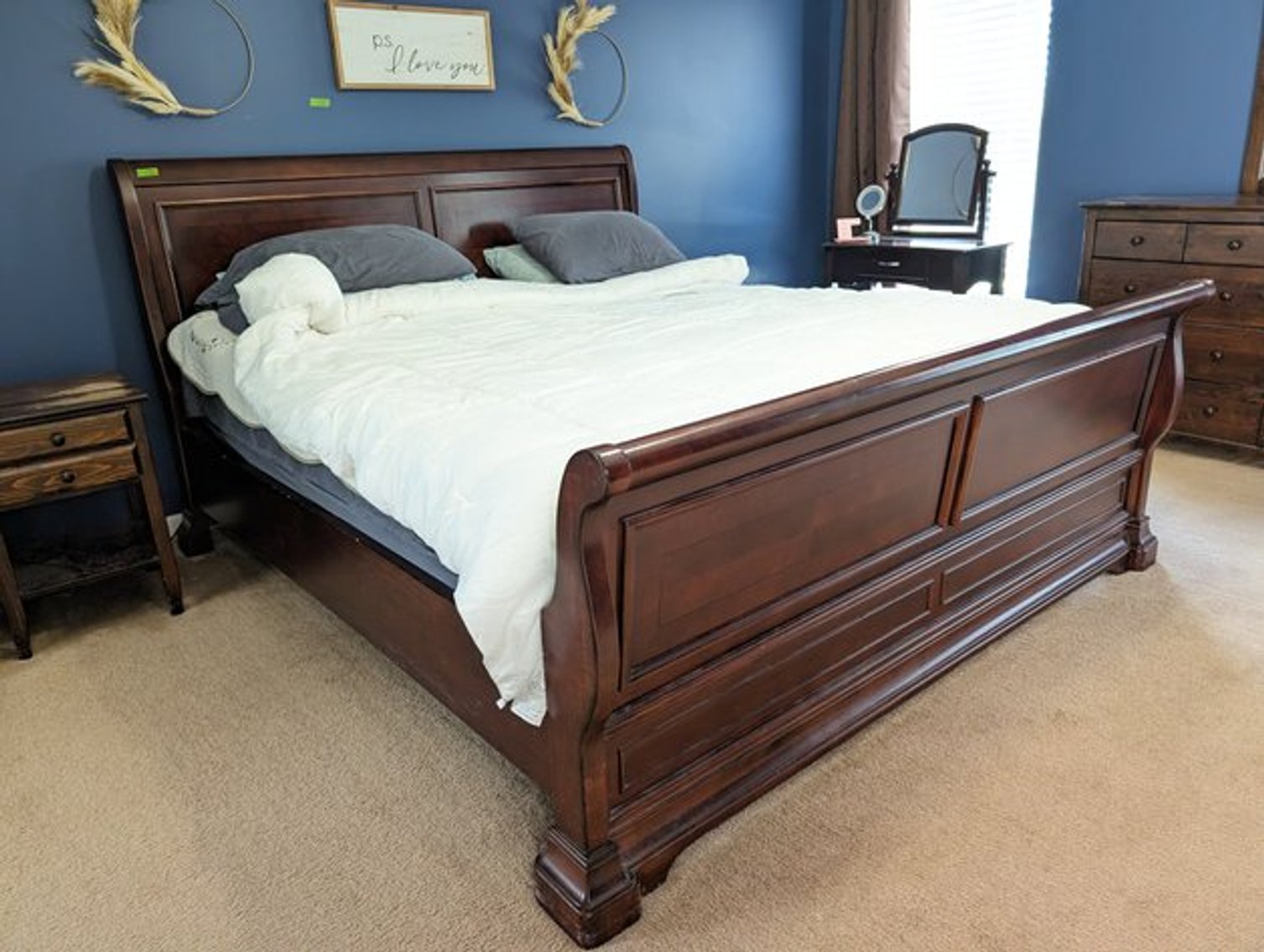 Image for Lovettsville Virtual Auction - Freezers, Refrigerators, Furniture, Emergency Food Kits, Household Items, Tools