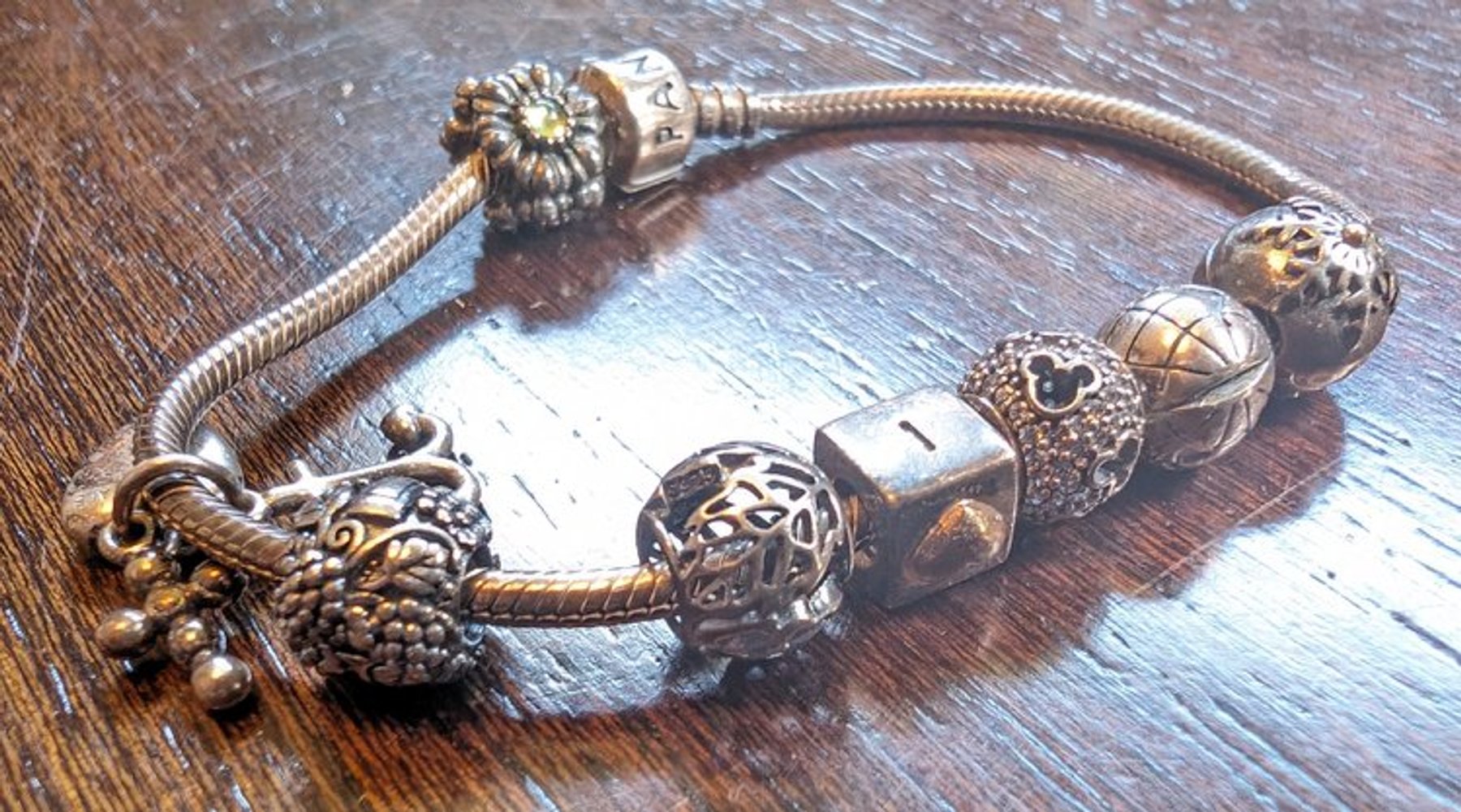 Image for Lovettsville Virtual Auction - Freezers, Refrigerators, Furniture, Emergency Food Kits, Household Items, Tools