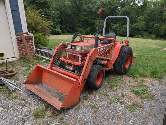 Image for Kubota Tractor, Worth Car Lift, Welder, Tools, Girl Scout Items, Sewing and Quilting - Virtual Auction