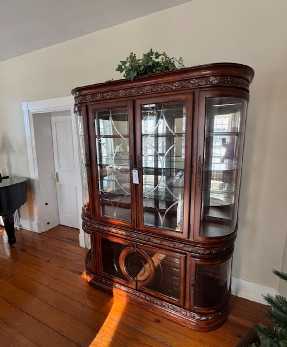 Image for Wheatland Farm: Antique Fire Truck, International Fifth Wheel, Farmall Tractors, Equestrian Items, Furniture & Decor