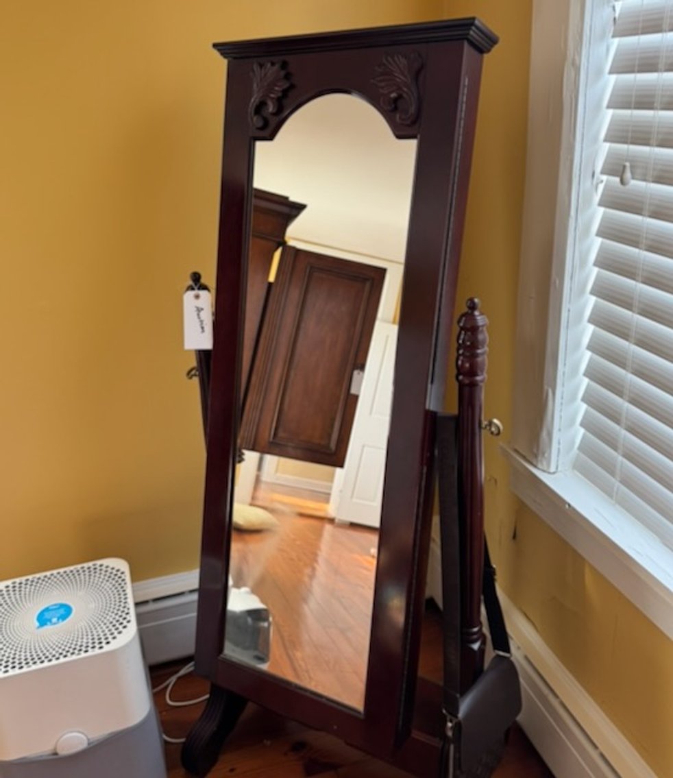 Image for Wheatland Farm: Antique Fire Truck, International Fifth Wheel, Farmall Tractors, Equestrian Items, Furniture & Decor