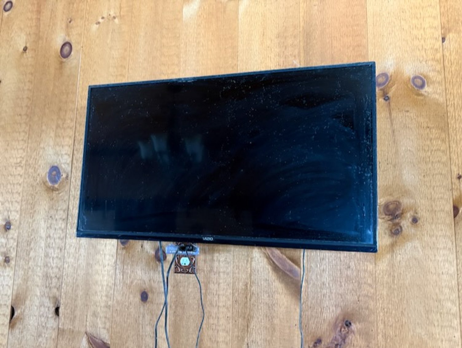 Image for Wheatland Farm: Antique Fire Truck, International Fifth Wheel, Farmall Tractors, Equestrian Items, Furniture & Decor