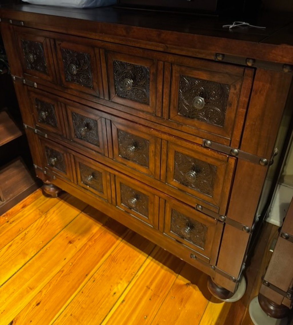 Image for Wheatland Farm: Antique Fire Truck, International Fifth Wheel, Farmall Tractors, Equestrian Items, Furniture & Decor