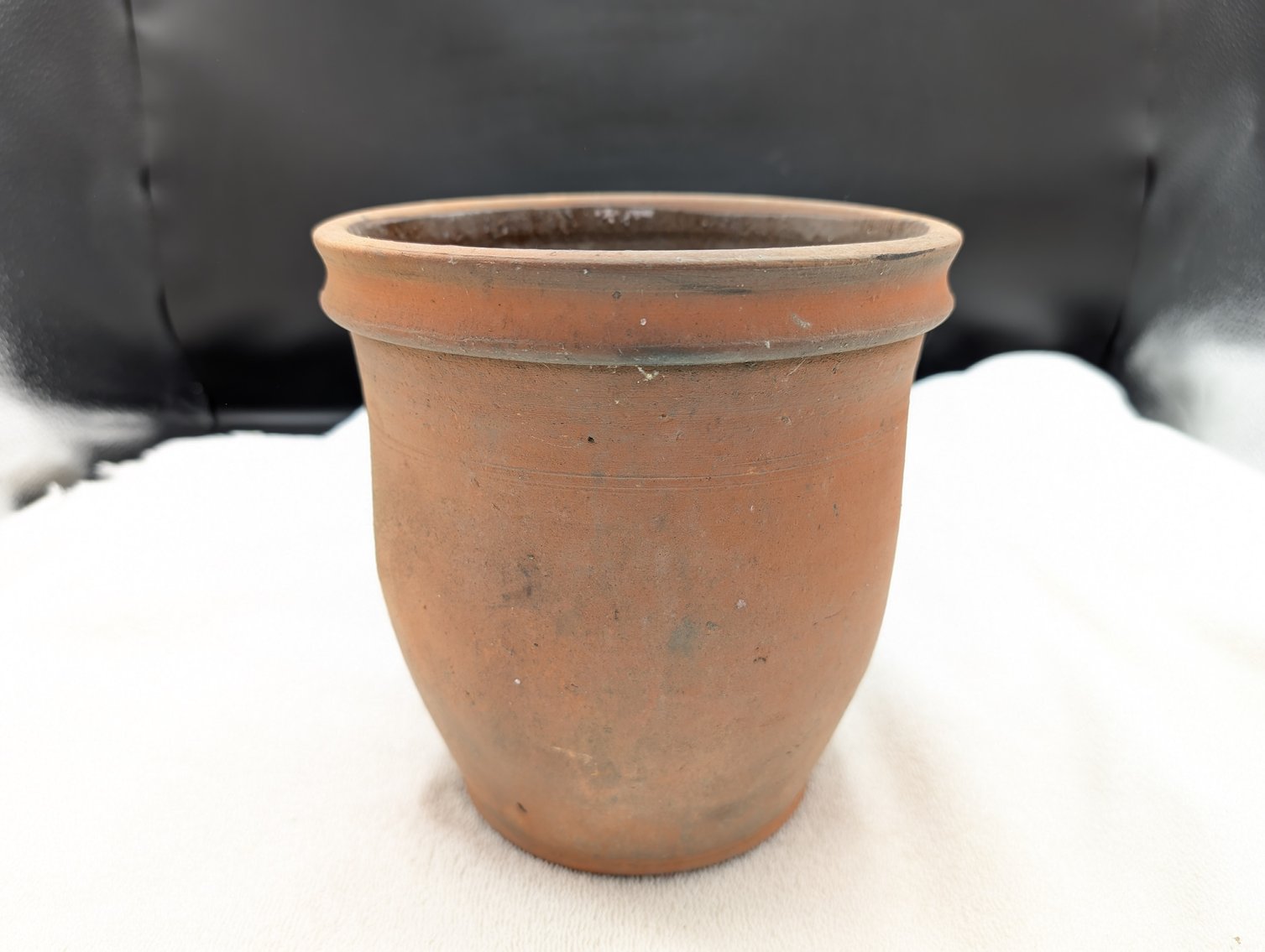 Image for Session 2 - From the Estate of William C. Whitmore - Virginia Stoneware and Crocks, Native American Arrowheads and Artifacts, Tobacco Advertising - In-Person and Online Bidding