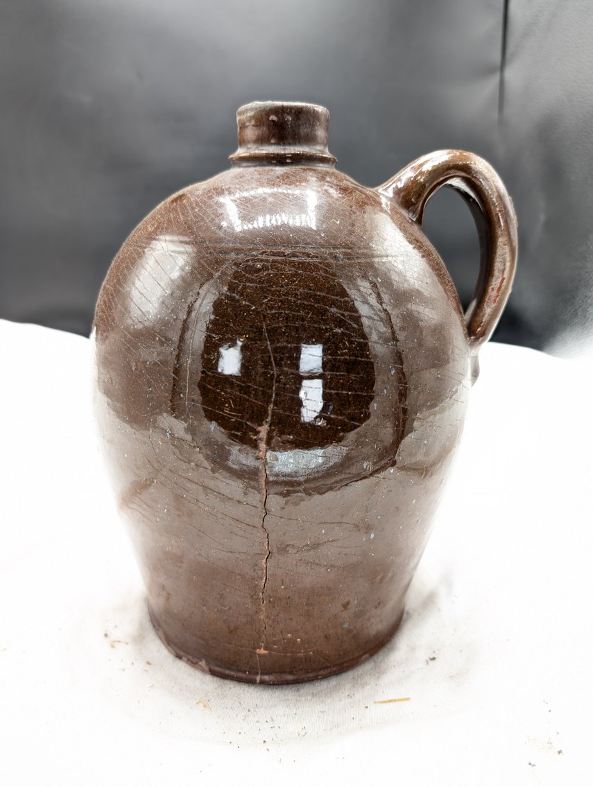 Image for Session 2 - From the Estate of William C. Whitmore - Virginia Stoneware and Crocks, Native American Arrowheads and Artifacts, Tobacco Advertising - In-Person and Online Bidding