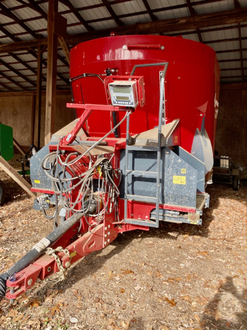 Image for Stoltzfus Hay Feeders, Anderson A380FD Mixer, Trailers, John Deere Hay Equipment - Bid In-Person or Online