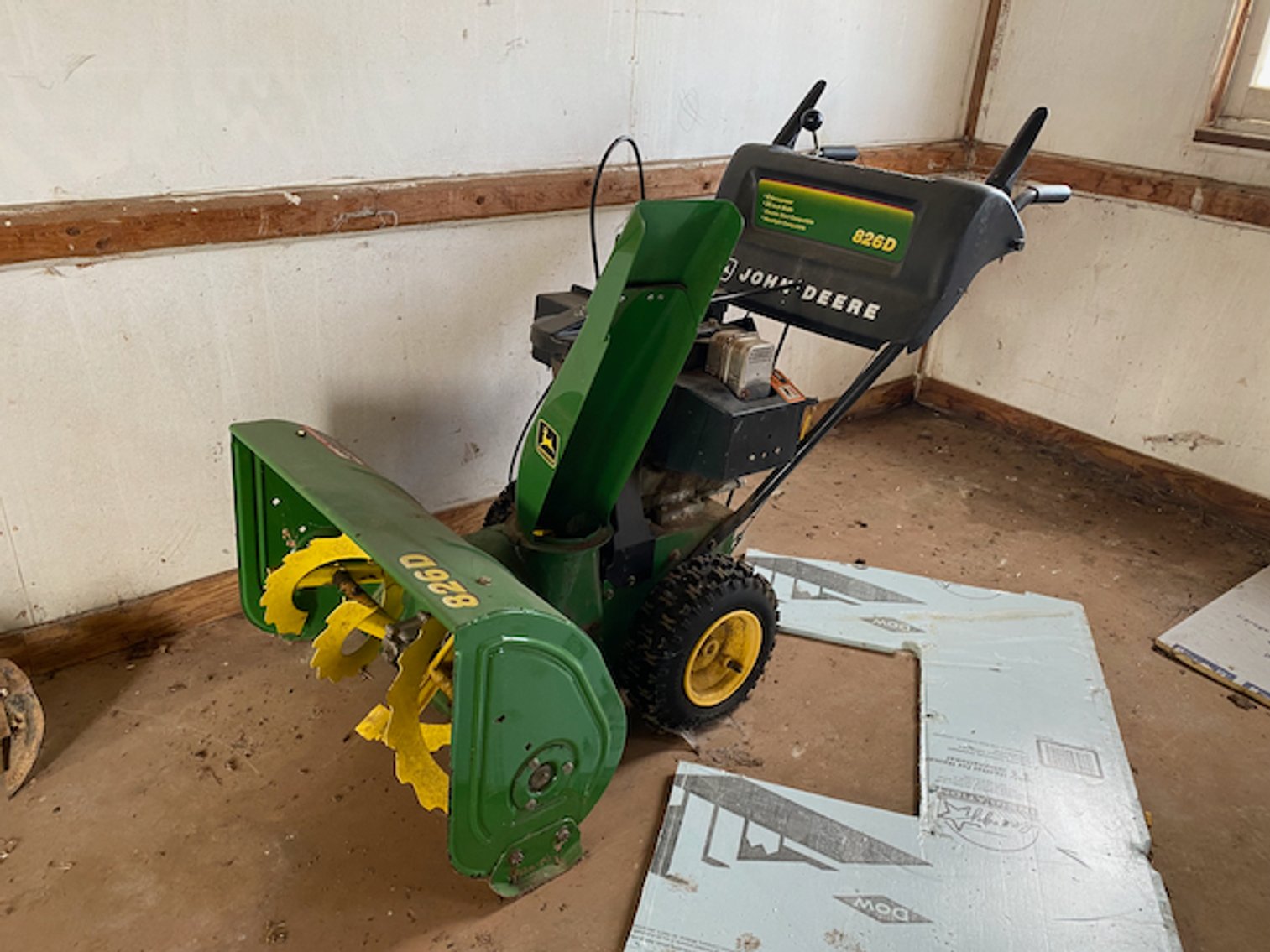 Image for Stoltzfus Hay Feeders, Anderson A380FD Mixer, Trailers, John Deere Hay Equipment - Bid In-Person or Online