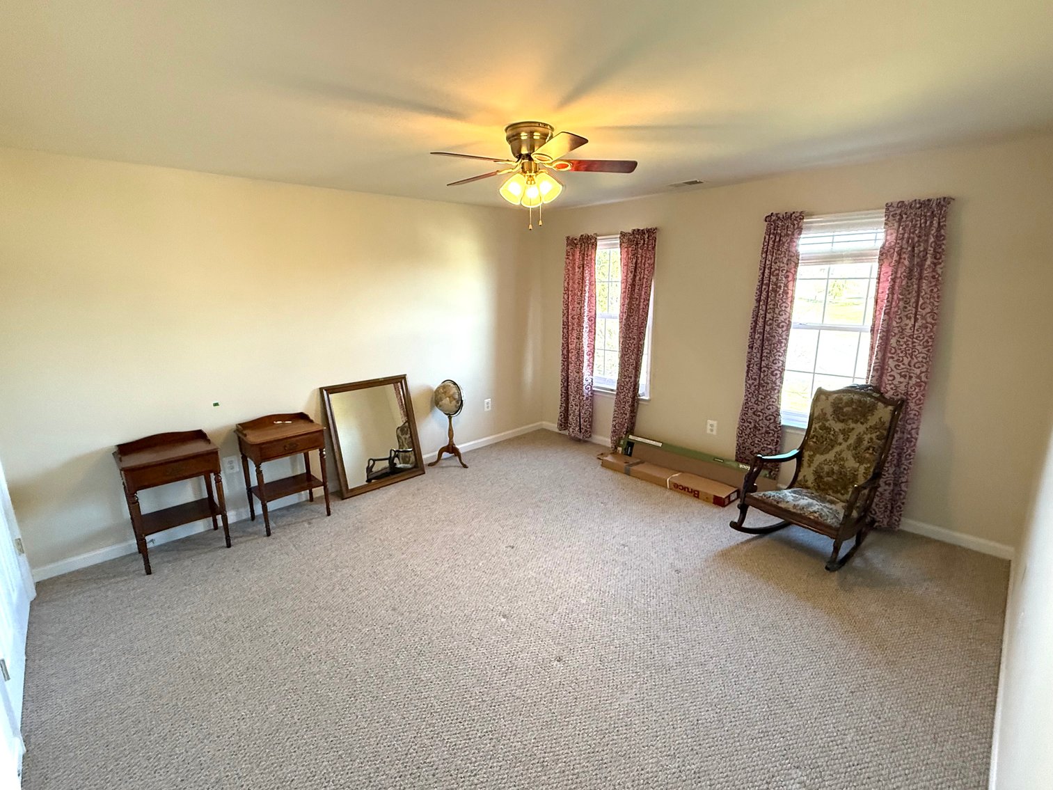 Image for 4 BR/3.5 BA Home on 1.53 +/- Acre Cul-de-Sac Lot in Spruce Hill Estates in Charles Town, WV--SELLING to the HIGHEST BIDDER!!