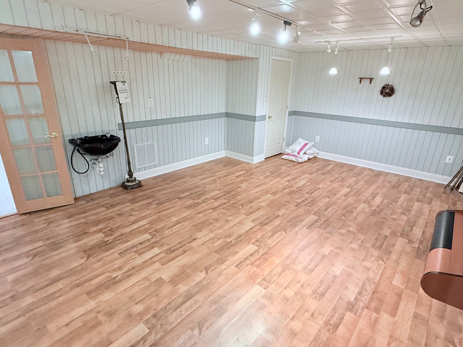 Image for 4 BR/3.5 BA Home on 1.53 +/- Acre Cul-de-Sac Lot in Spruce Hill Estates in Charles Town, WV--SELLING to the HIGHEST BIDDER!!