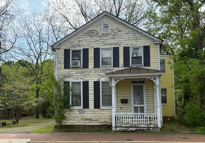 Image for 3 BR/1 BA Home on .23 +/- Acre North King St. Lot in Historic Downtown Leesburg, VA--SELLING to the HIGHEST BIDDER!!