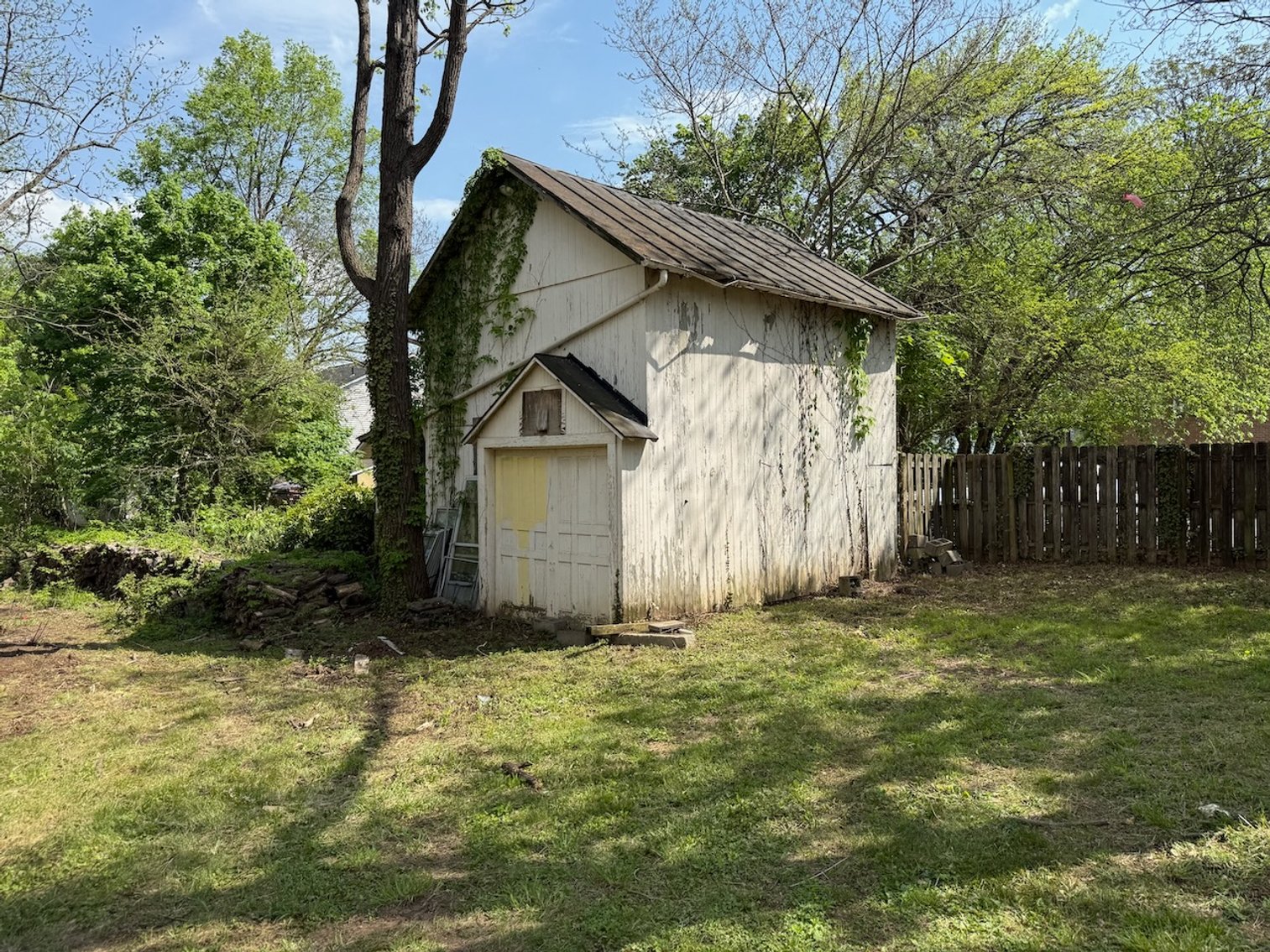 Image for 3 BR/1 BA Home on .23 +/- Acre North King St. Lot in Historic Downtown Leesburg, VA--SELLING to the HIGHEST BIDDER!!