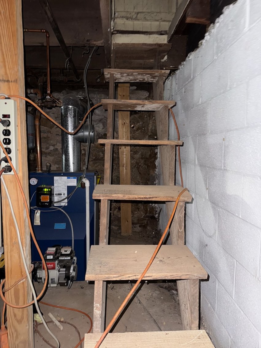 Image for 3 BR/1 BA Home on .23 +/- Acre North King St. Lot in Historic Downtown Leesburg, VA--SELLING to the HIGHEST BIDDER!!