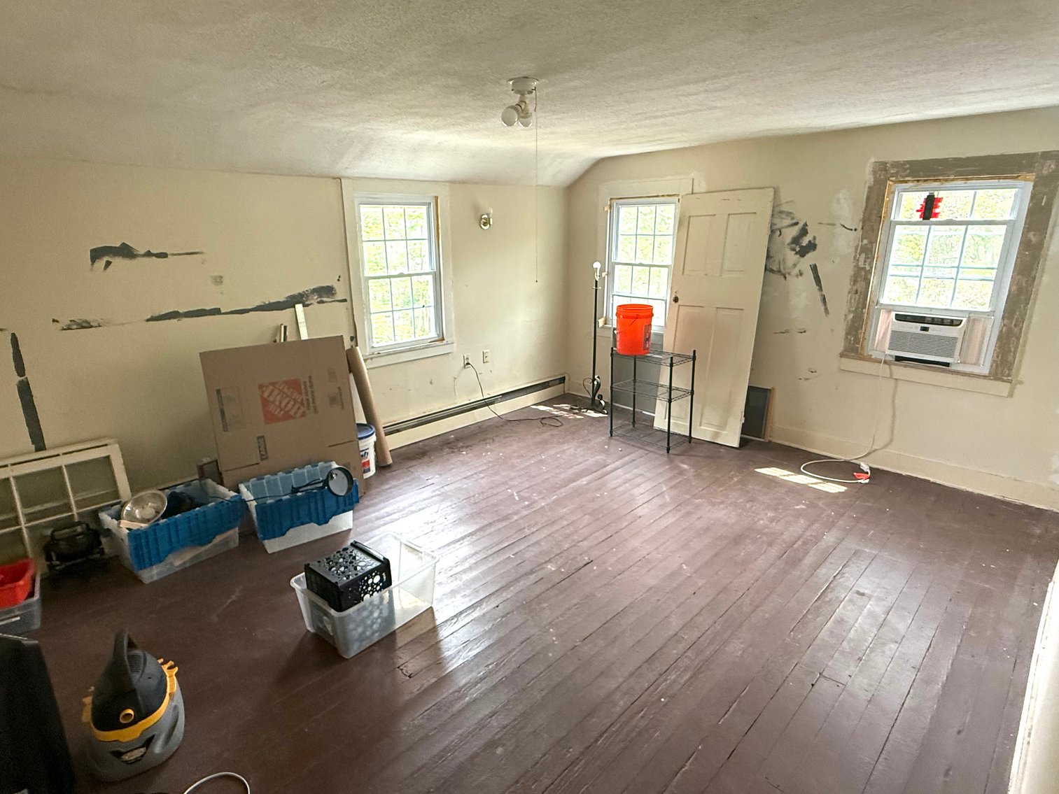 Image for 3 BR/1 BA Home on .23 +/- Acre North King St. Lot in Historic Downtown Leesburg, VA--SELLING to the HIGHEST BIDDER!!