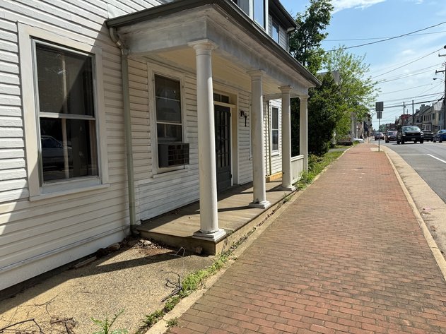 Image for 3 BR/2 BA Home on .47 +/- Acre North King St. Lot in Historic Downtown Leesburg, VA--SELLING to the HIGHEST BIDDER!!