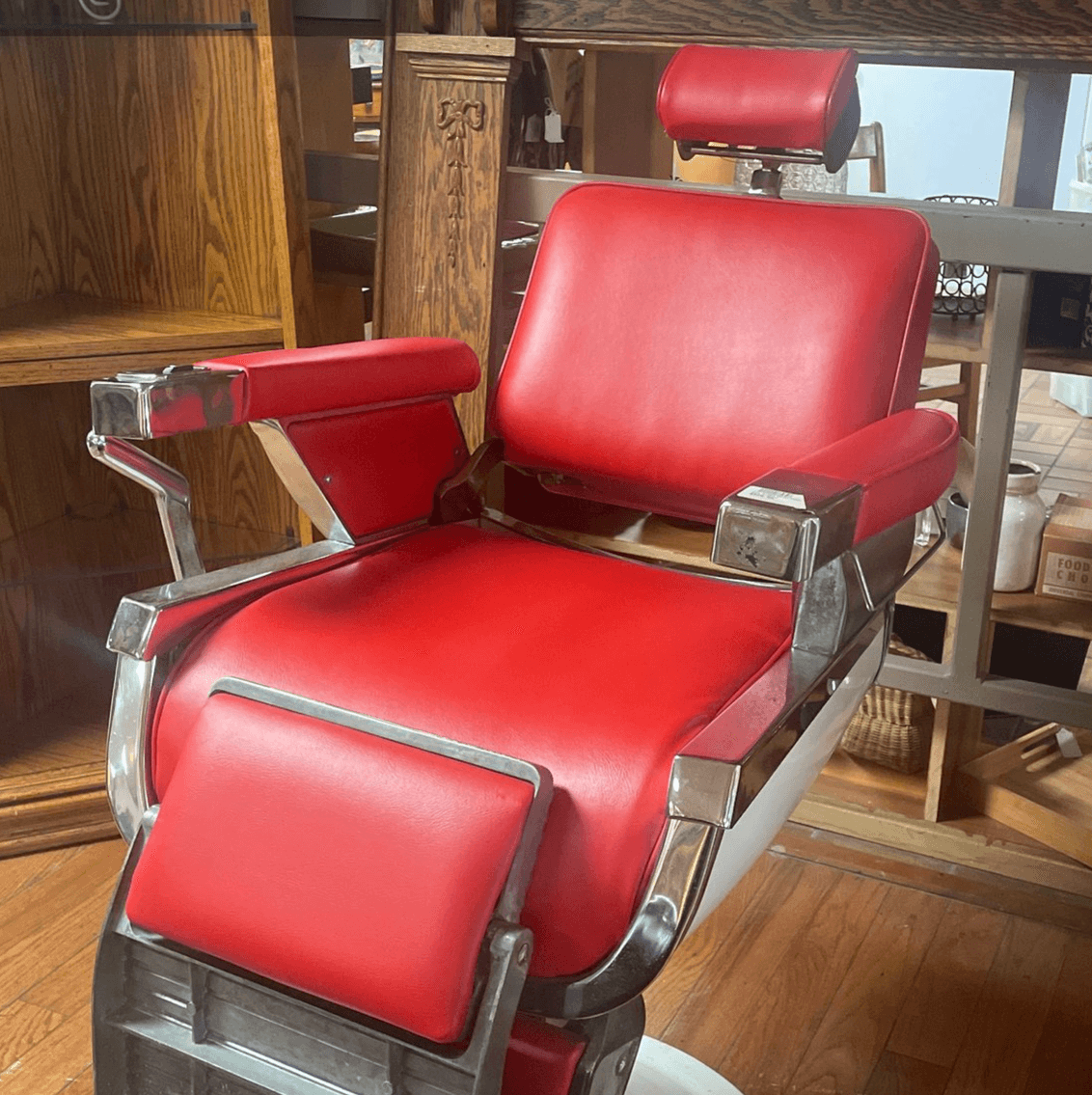 Image for Unique Consignment's Spring Auction