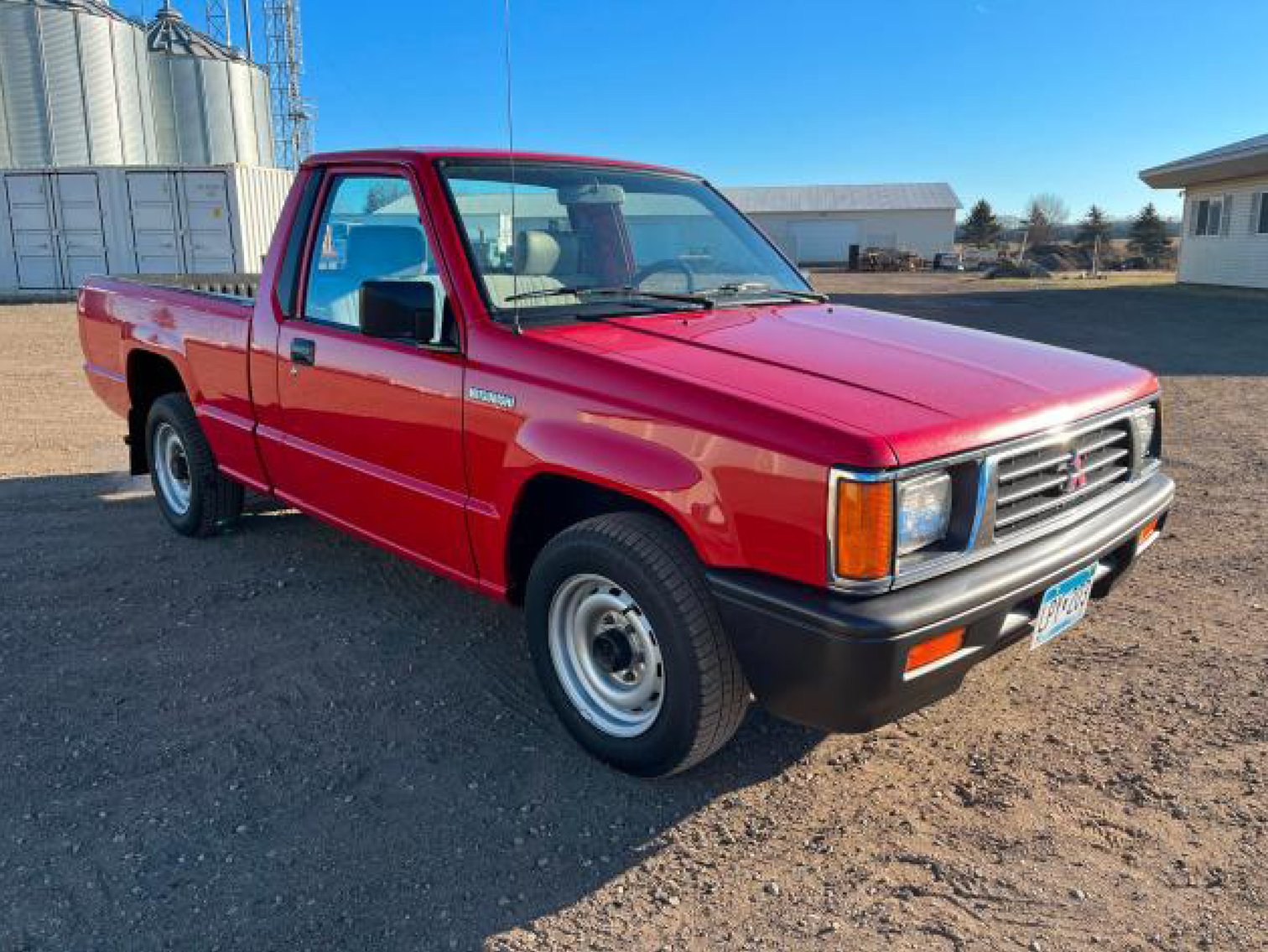 1995 Mitsubishi Mighty Max Pickup