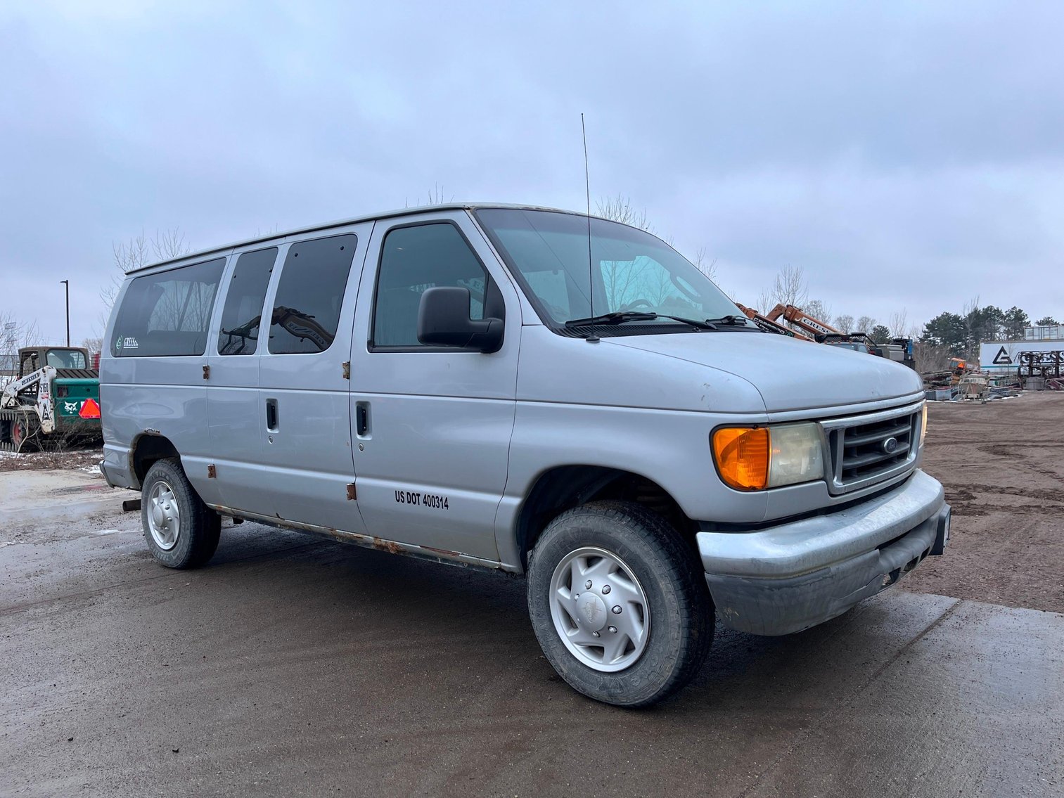 2006 Ford E-350 XLT Super Duty