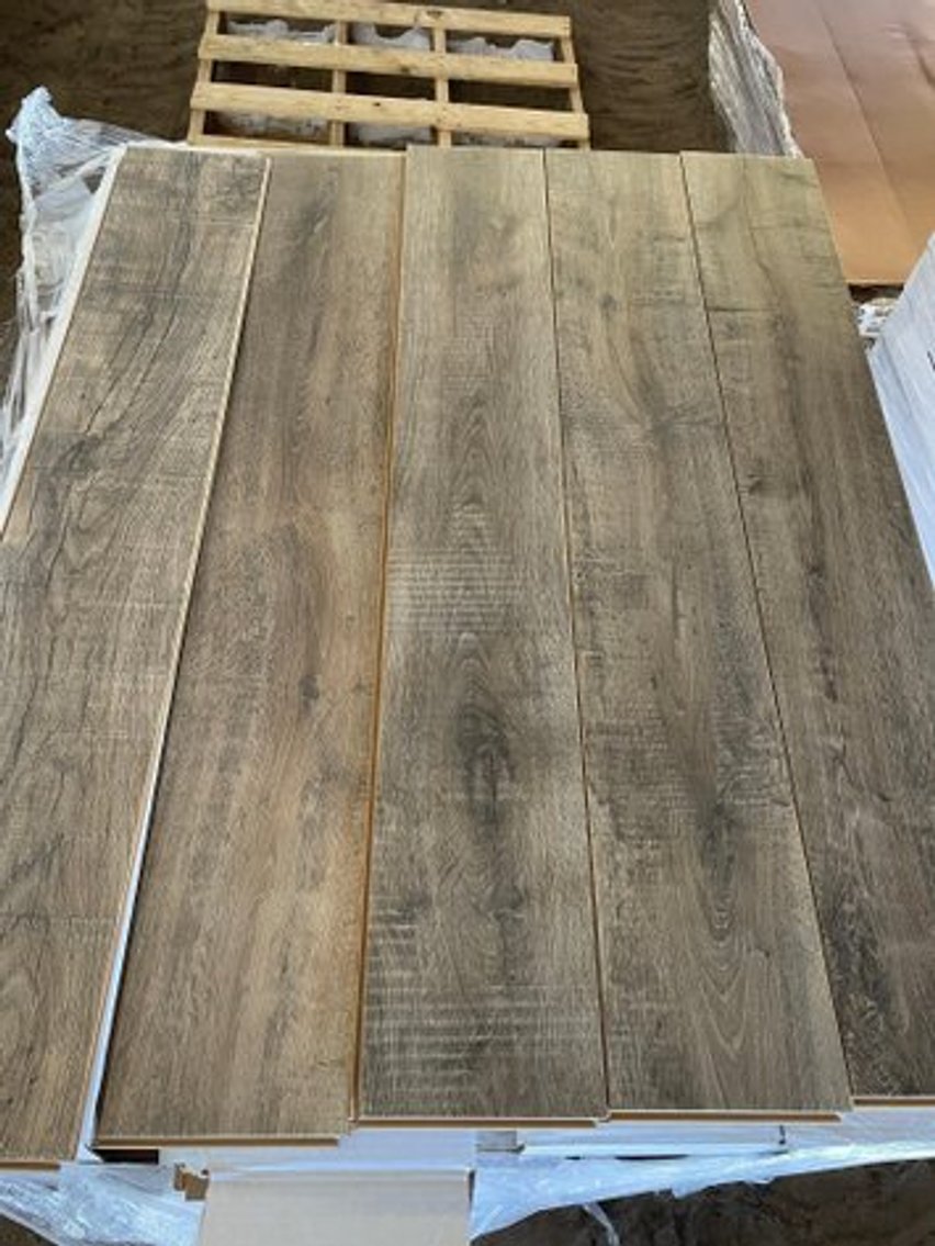 New Waterproof Vinyl & Laminate Snap Together Flooring (117238)