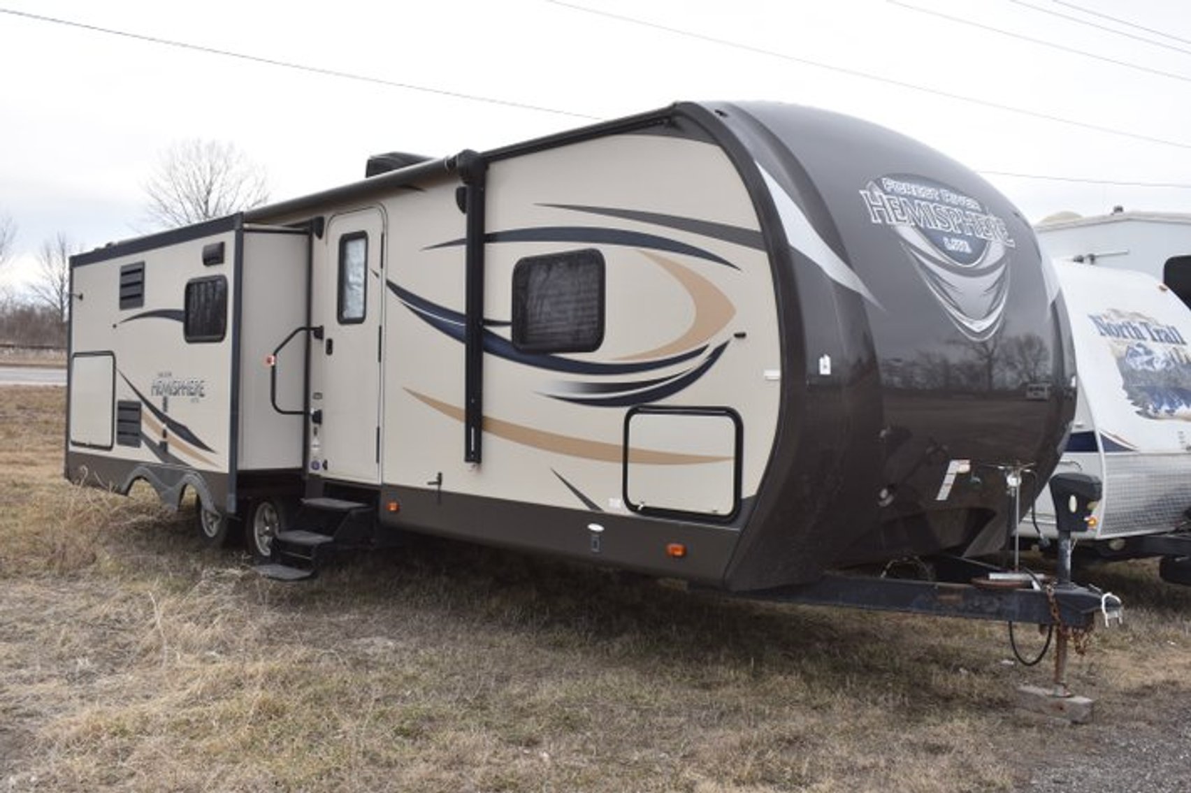 10 Campers: (5) 5th Wheels and (5) Travel Trailers (117613)