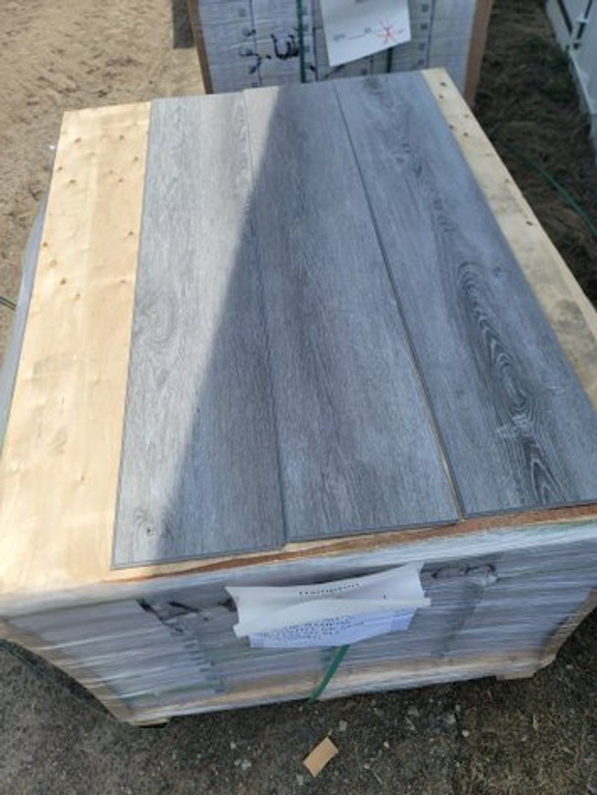 New Waterproof Vinyl & Laminate Snap Together Flooring (119421)