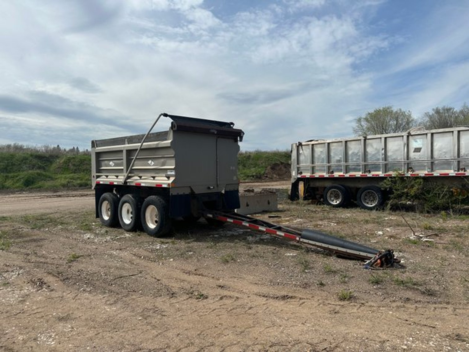 Landscaping & Trucking Company Surplus to Ongoing Operations (119543)
