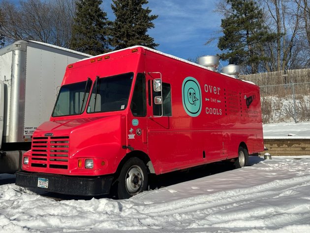 Image for 2004 Freightliner Food Truck (153774)