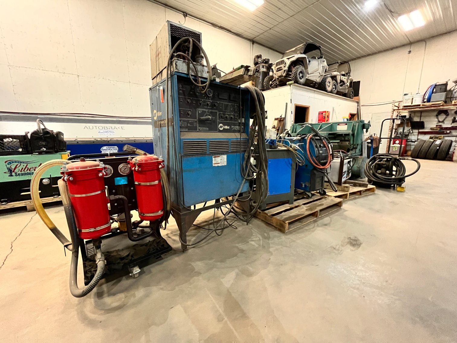 Spray Foam Trailer, Forklifts, Generators (134923)