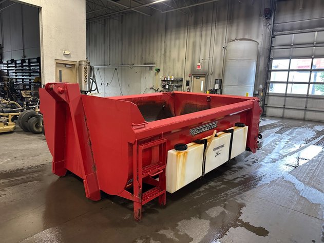 Image for City of Rogers: 2012 International 7500 Work Star Hook Truck,  Roll Off Container, Plow Equipment (142288)