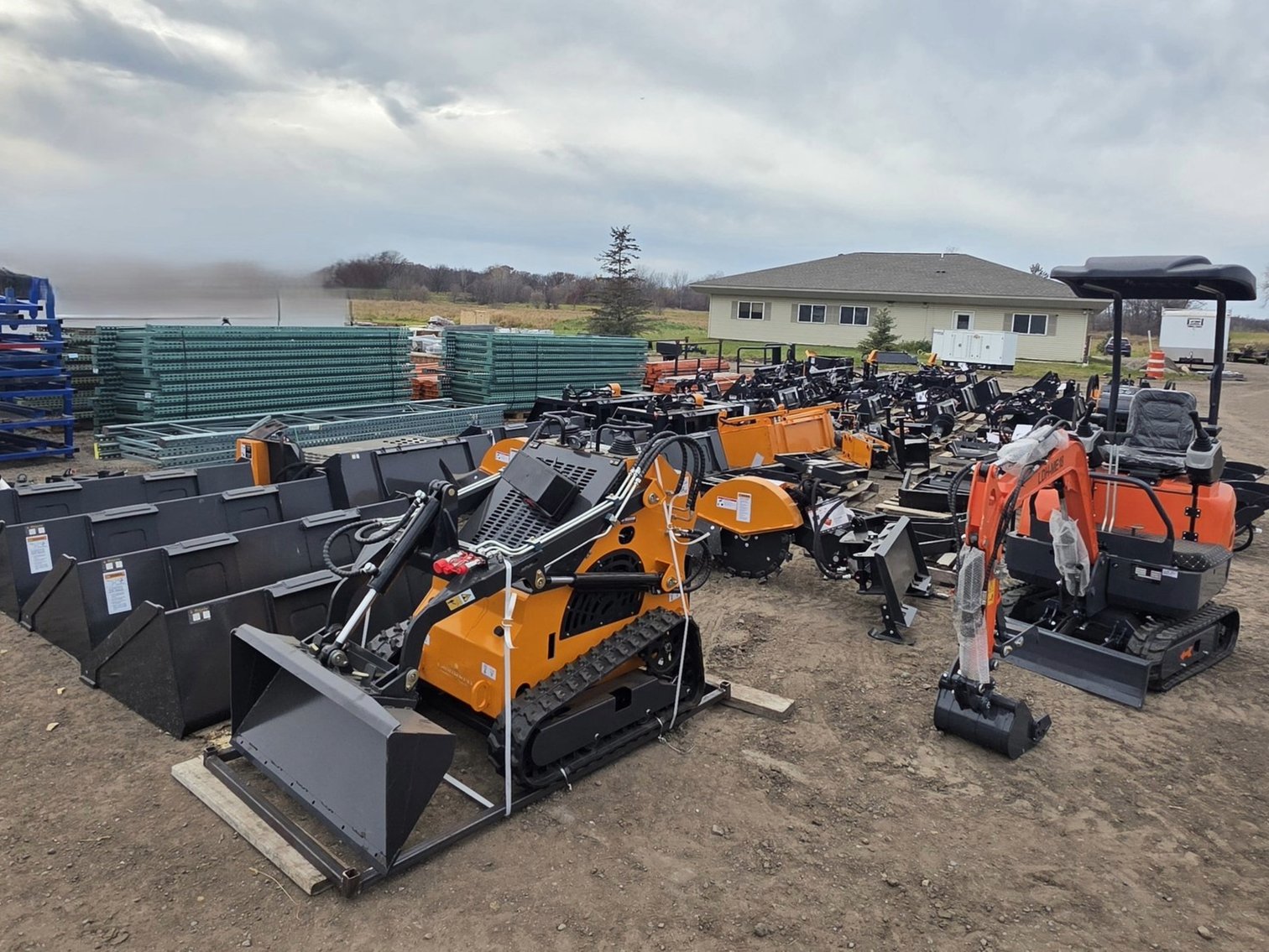Brand New Equipment & Attachments: Mini Attachments (151457)