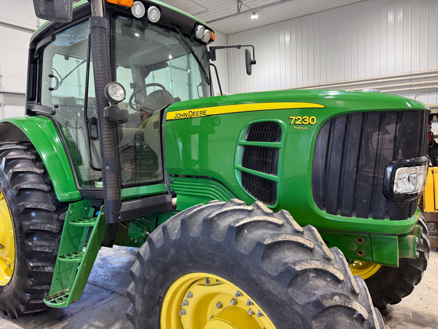 Image for Country Estate Farm Auction: The Alan Hoeger Estate Farm Machinery Auction