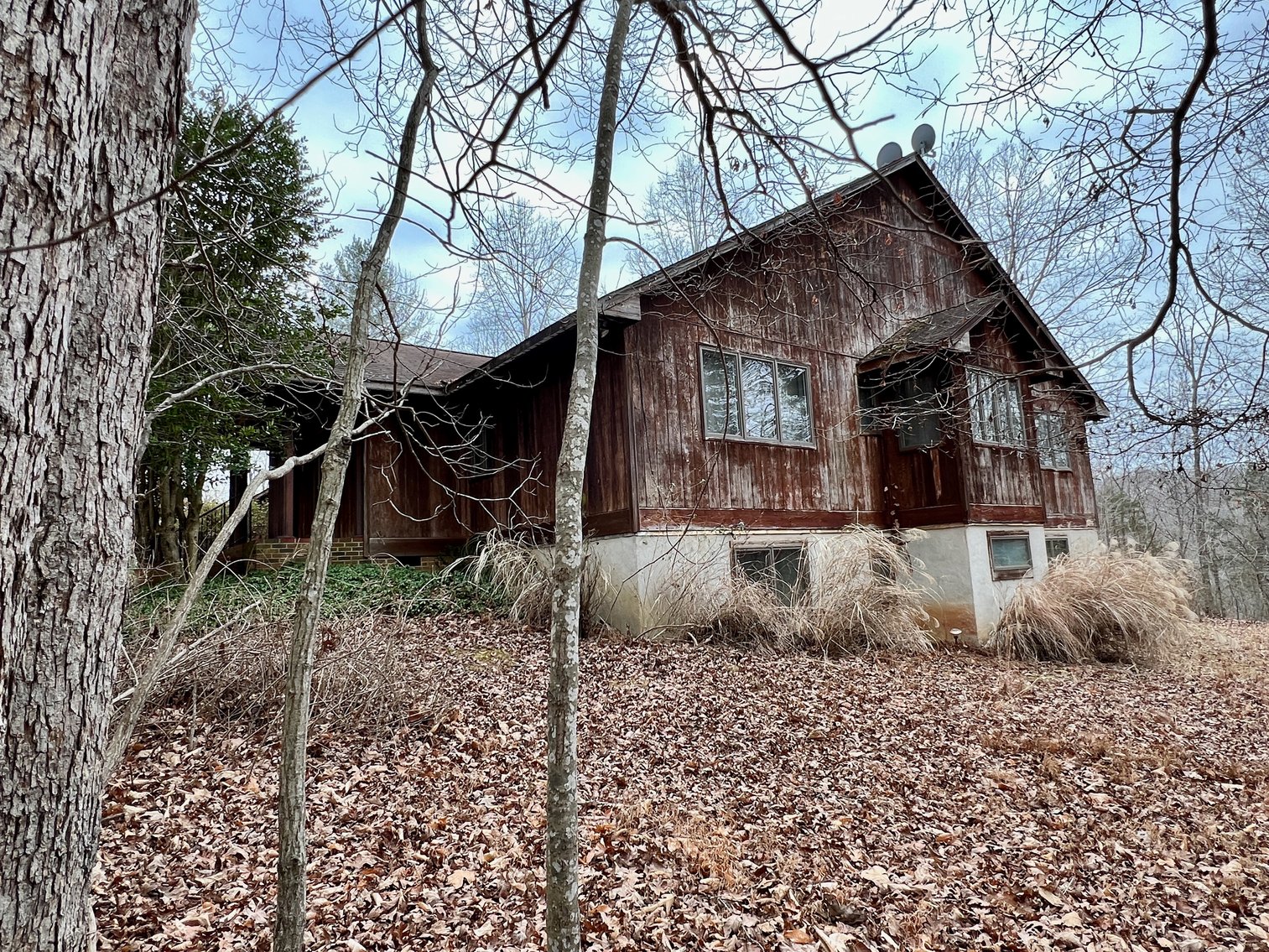 Image for 4 BR/2.5 BA Home w/Basement, Barn & Hazel River Frontage on 28.4 +/- Acres in Culpeper & Rappahannock County, VA--SELLING to the HIGHEST BIDDER via ONLINE ONLY BIDDING!!