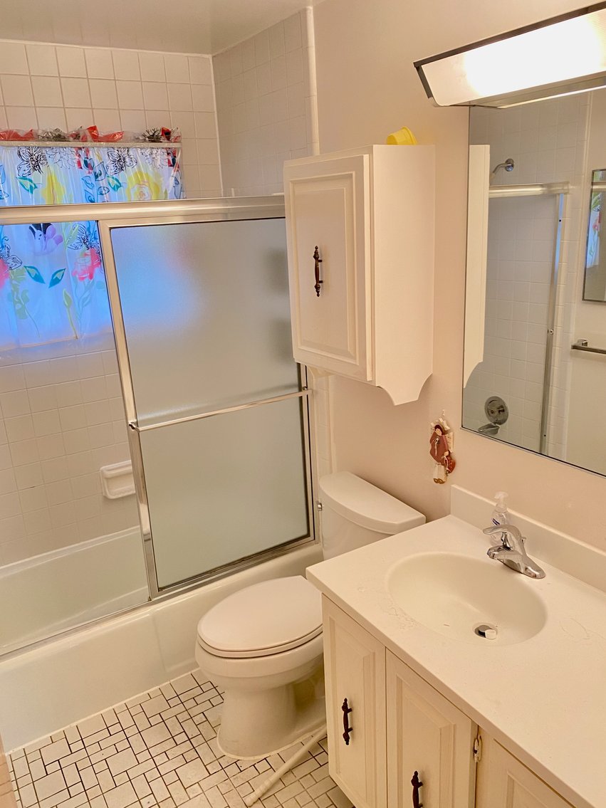 Image for 3 BR/1 BA Home w/Basement on .33 +/- Acre Lot in The Heart of Vienna, VA--SELLING to the HIGHEST BIDDER!!