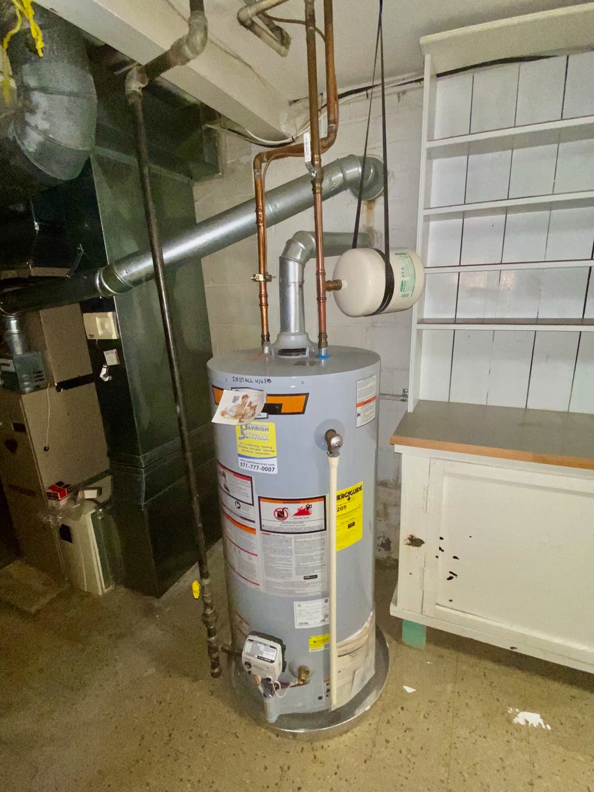 Image for 3 BR/1 BA Home w/Basement on .33 +/- Acre Lot in The Heart of Vienna, VA--SELLING to the HIGHEST BIDDER!!