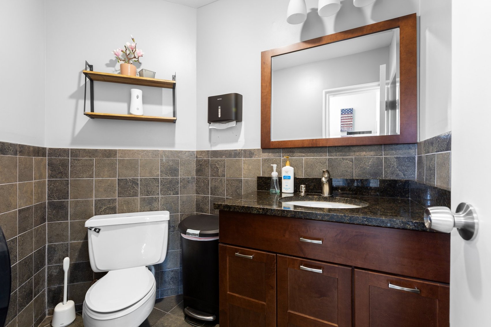 Image for Recently Remodeled Commercial Building (