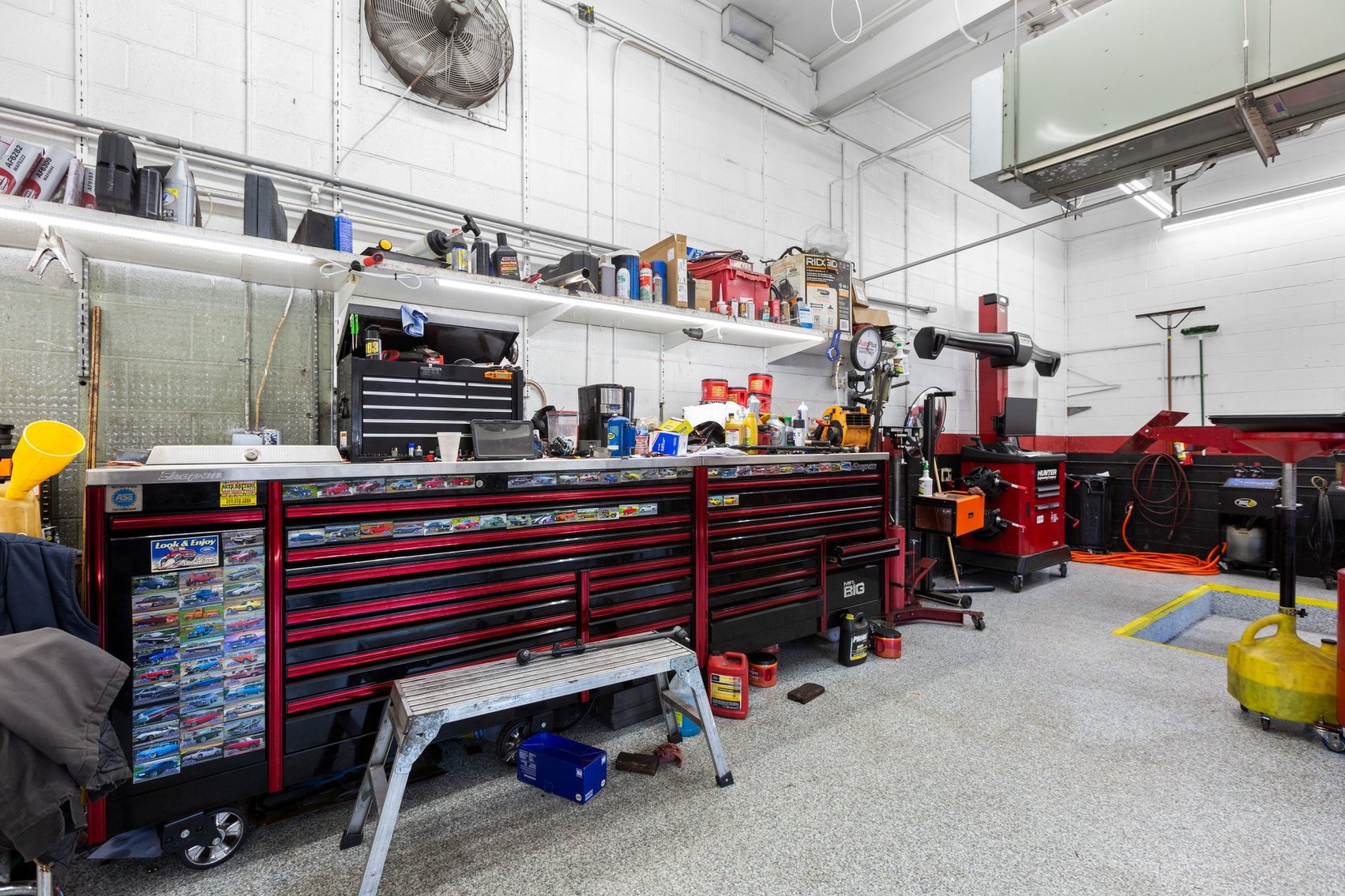 Image for Recently Remodeled Commercial Building (