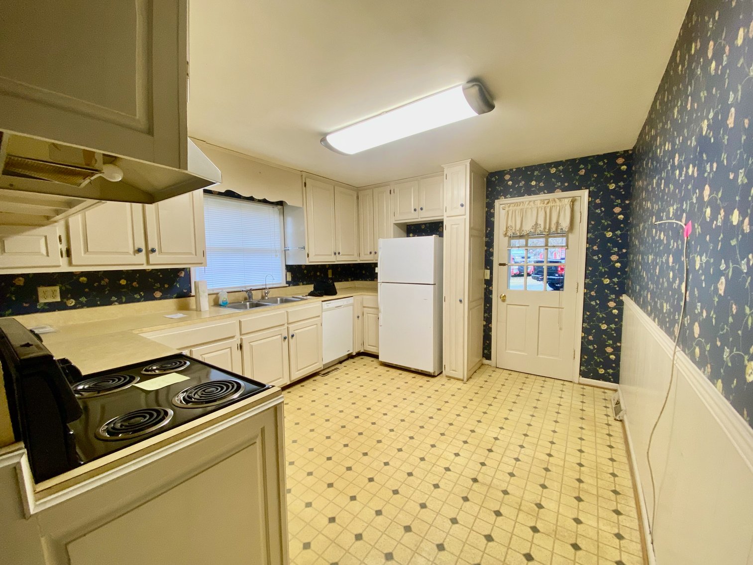 Image for 3 BR/2.5 BA Brick Home w/Walk-Out Lower Level & Detached Shop on 1.7 +/- Acres Minutes From Downtown Culpeper, VA--SELLING to the HIGHEST BIDDER!!