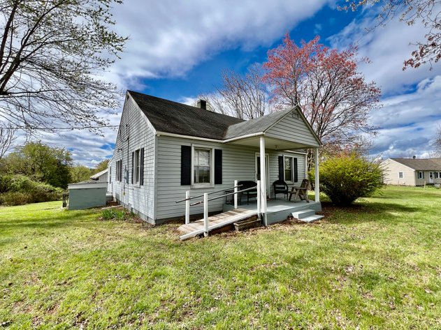 Image for 2 BR/1 BA Home on 2 +/- Acres w/Scenic Mountain Views in Culpeper County, VA--SELLING to the HIGHEST BIDDER!!
