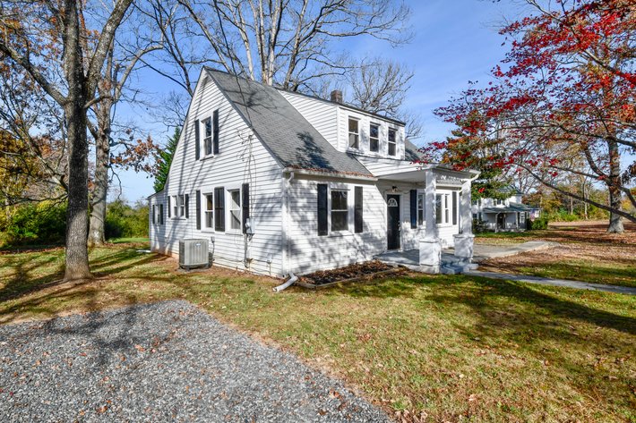 Image for 4 BR & 3 BR Income Producing Homes on 1.14 +/- Acres Being Offered Together For One Price in Orange County, VA--ONLINE ONLY BIDDING!!