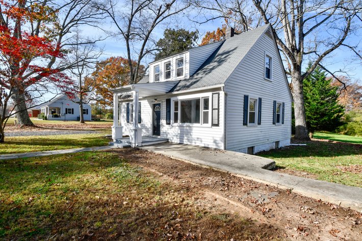 Image for 4 BR & 3 BR Income Producing Homes on 1.14 +/- Acres Being Offered Together For One Price in Orange County, VA--ONLINE ONLY BIDDING!!