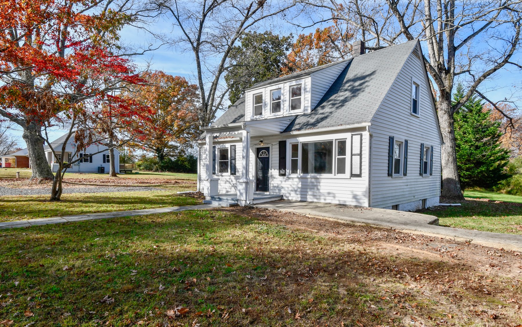 Image for 4 BR & 3 BR Income Producing Homes on 1.14 +/- Acres Being Offered Together For One Price in Orange County, VA--ONLINE ONLY BIDDING!!