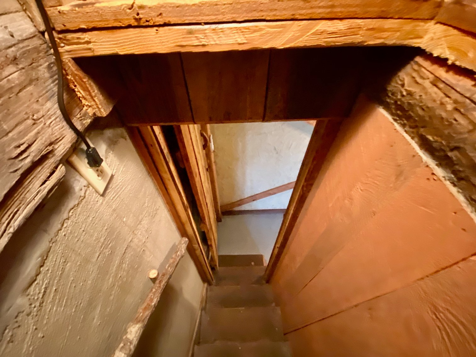 Image for 4 BR/1.5 BA Period Correct Relocated 1850's Log Cabin on 10 +/- Acres w/Amazing Mountain Views in Greene County, VA--ONLINE ONLY BIDDING!!