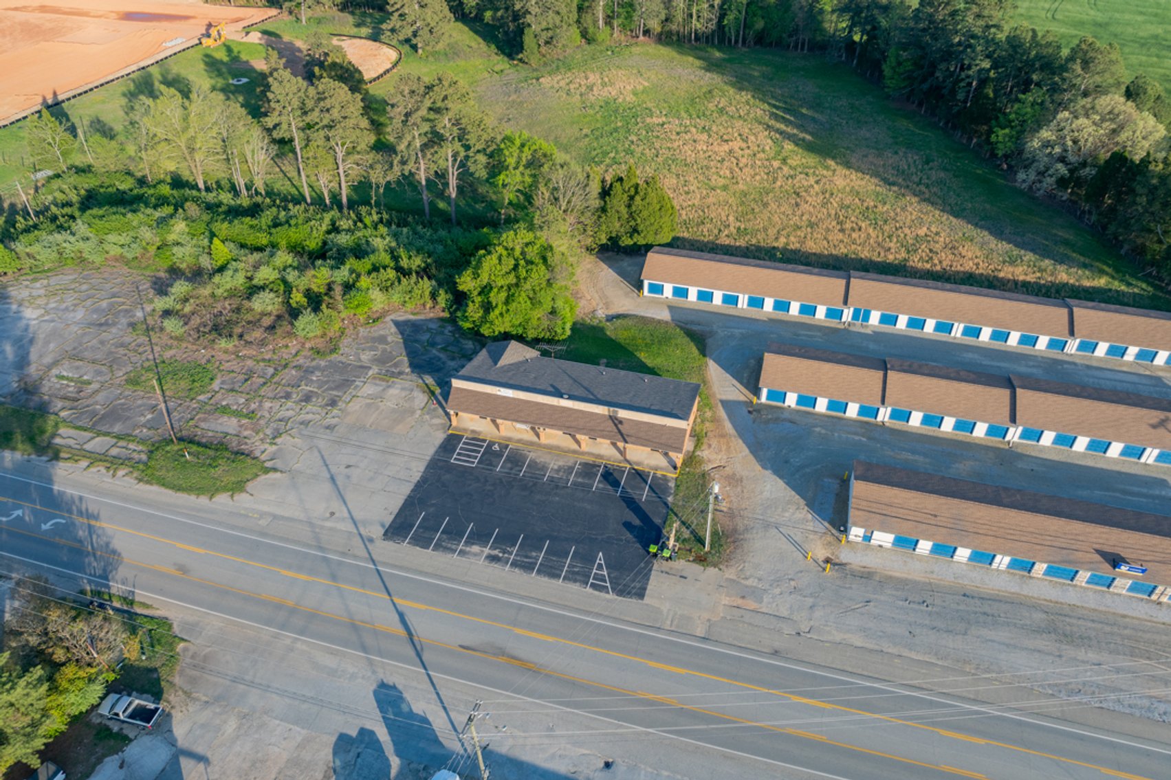 Image for Well Maintained Fully Leased Commercial Multi-Tenant Office Building in South Hill, VA--ONLINE ONLY BIDDING!!