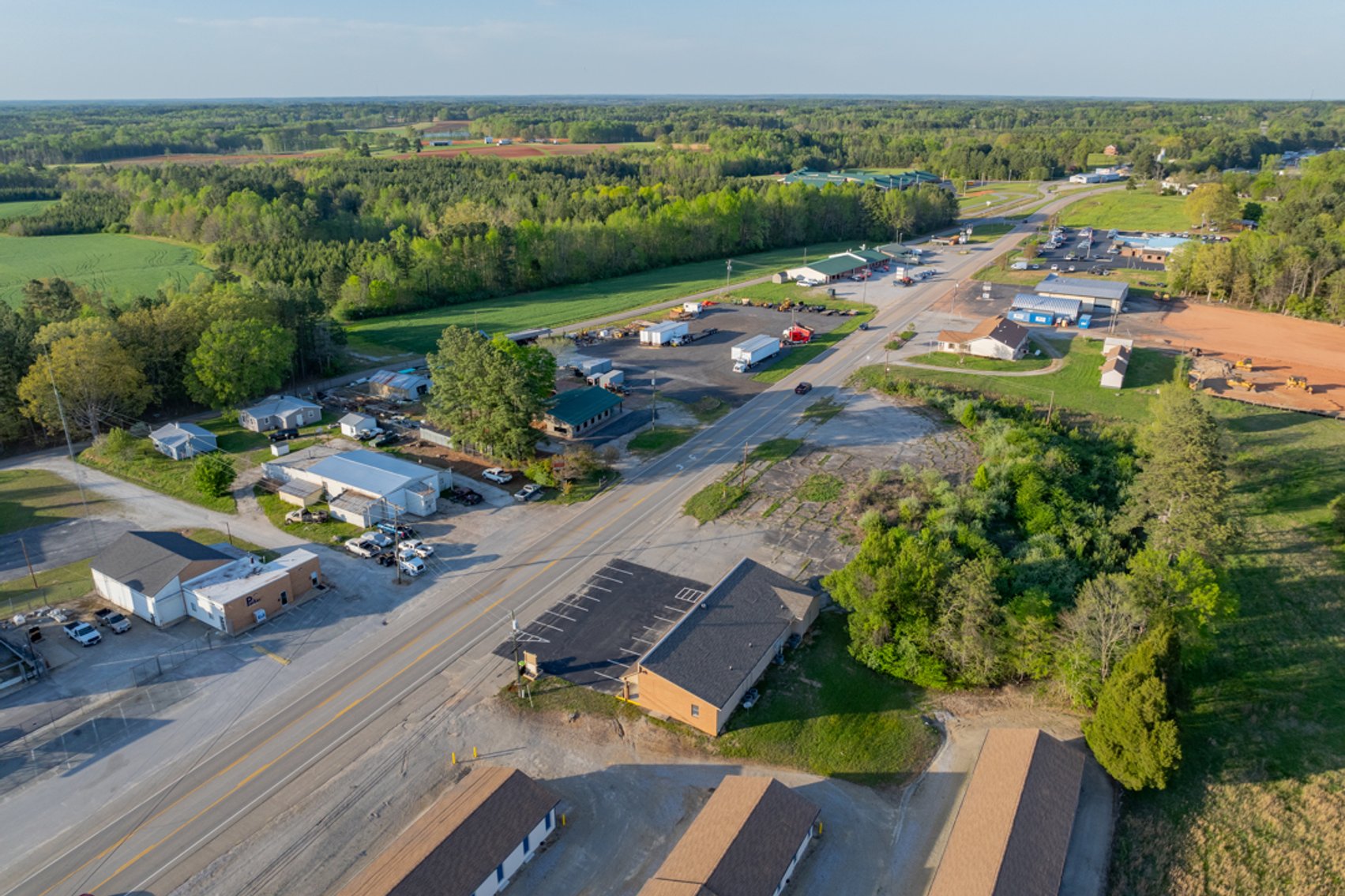Image for Well Maintained Fully Leased Commercial Multi-Tenant Office Building in South Hill, VA--ONLINE ONLY BIDDING!!