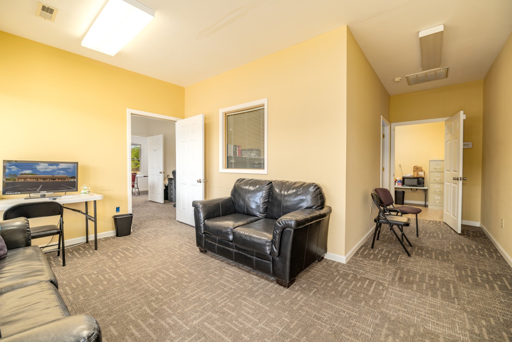 Image for Well Maintained Fully Leased Commercial Multi-Tenant Office Building in South Hill, VA--ONLINE ONLY BIDDING!!