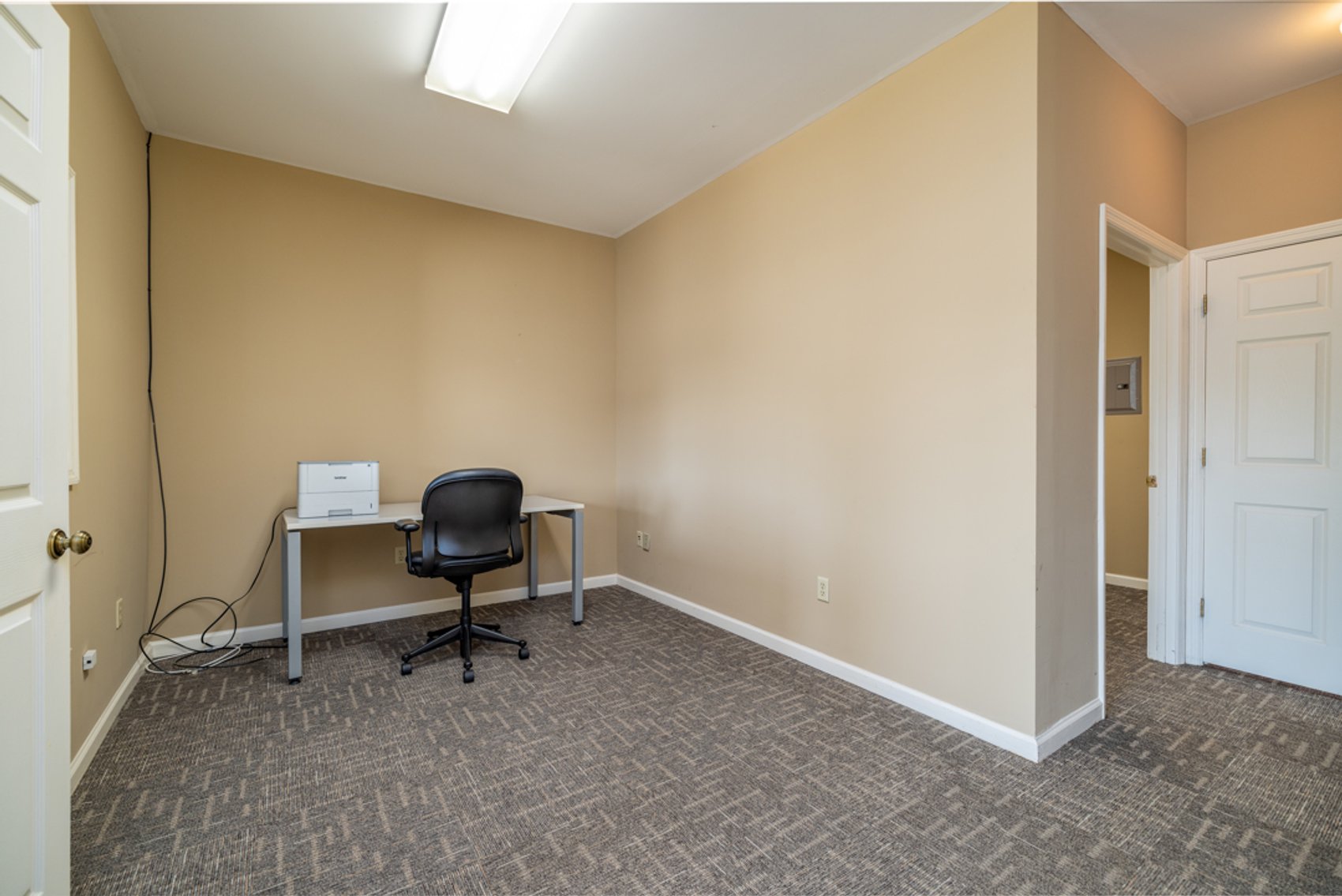 Image for Well Maintained Fully Leased Commercial Multi-Tenant Office Building in South Hill, VA--ONLINE ONLY BIDDING!!