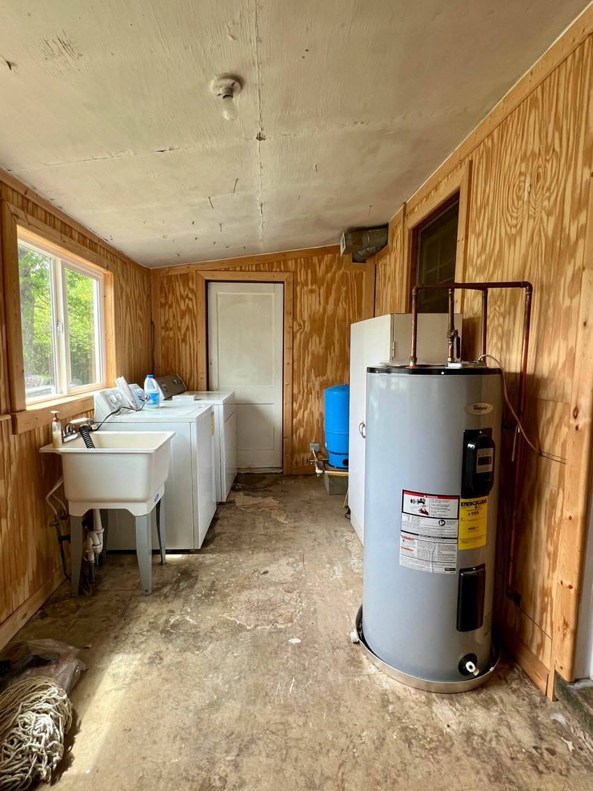 Image for 2 BR/1 BA Home on 2 +/- Acres w/Scenic Mountain Views in Culpeper County, VA--SELLING to the HIGHEST BIDDER!!