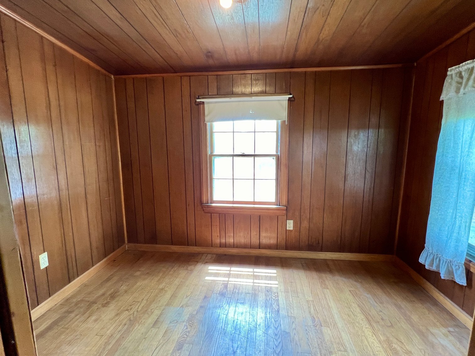 Image for 2 BR/1 BA Home on 2 +/- Acres w/Scenic Mountain Views in Culpeper County, VA--SELLING to the HIGHEST BIDDER!!