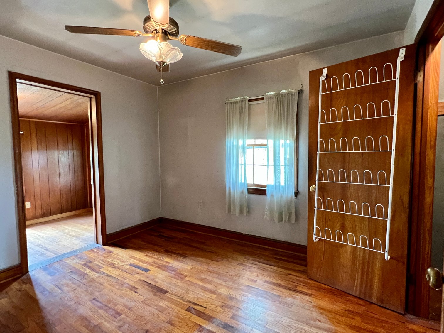 Image for 2 BR/1 BA Home on 2 +/- Acres w/Scenic Mountain Views in Culpeper County, VA--SELLING to the HIGHEST BIDDER!!